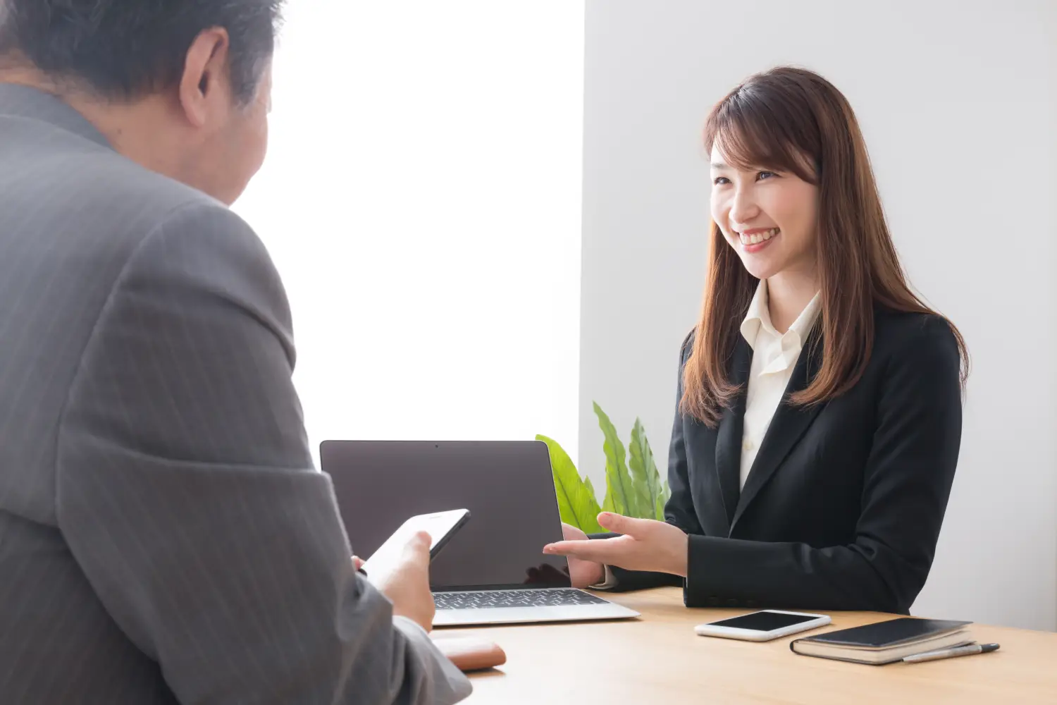 労務顧問サービスをご利用いただいた運送業のお客様の声